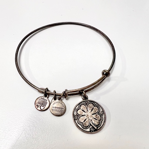Alex and Ani Lucky Clover Bracelet Bangle - Picture 1 of 1